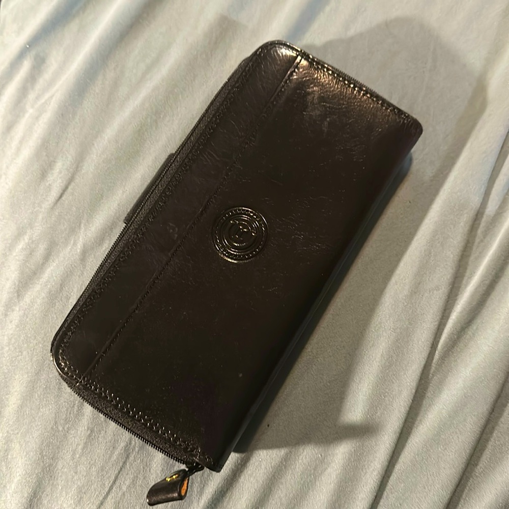 Club Rochelier London Paris Toronto black leather wallet